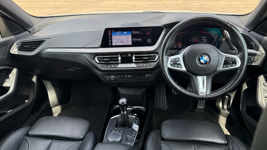 BMW 2 Series 2 Series 218D M Sport SA71RZT White #4