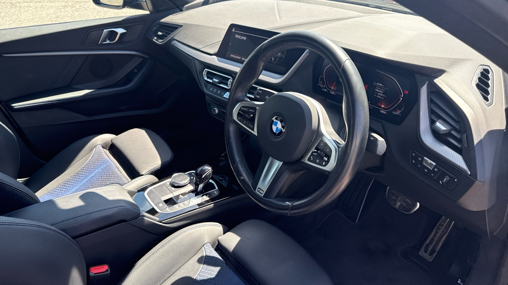 BMW 2 Series 2 Series 218I 136 M Sport Dct AE24NYA Black #6