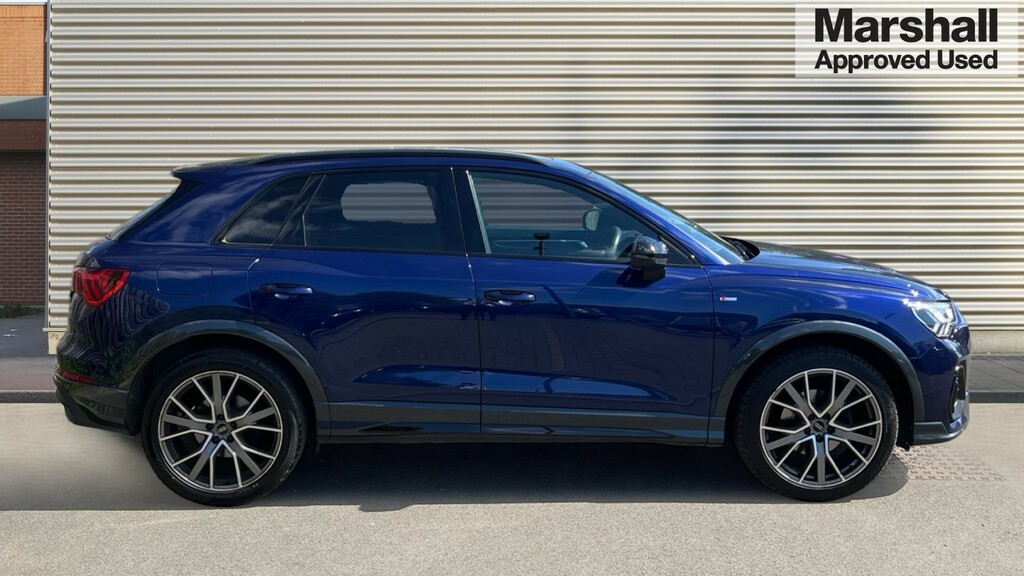 Audi Q3 Q3 35 Tfsi Black Edition S Tronic RJ23LUD Blue #2