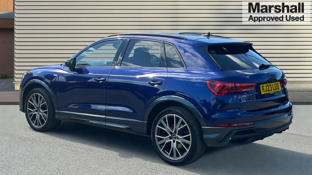 Audi Q3 Q3 35 Tfsi Black Edition S Tronic RJ23LUD Blue #5