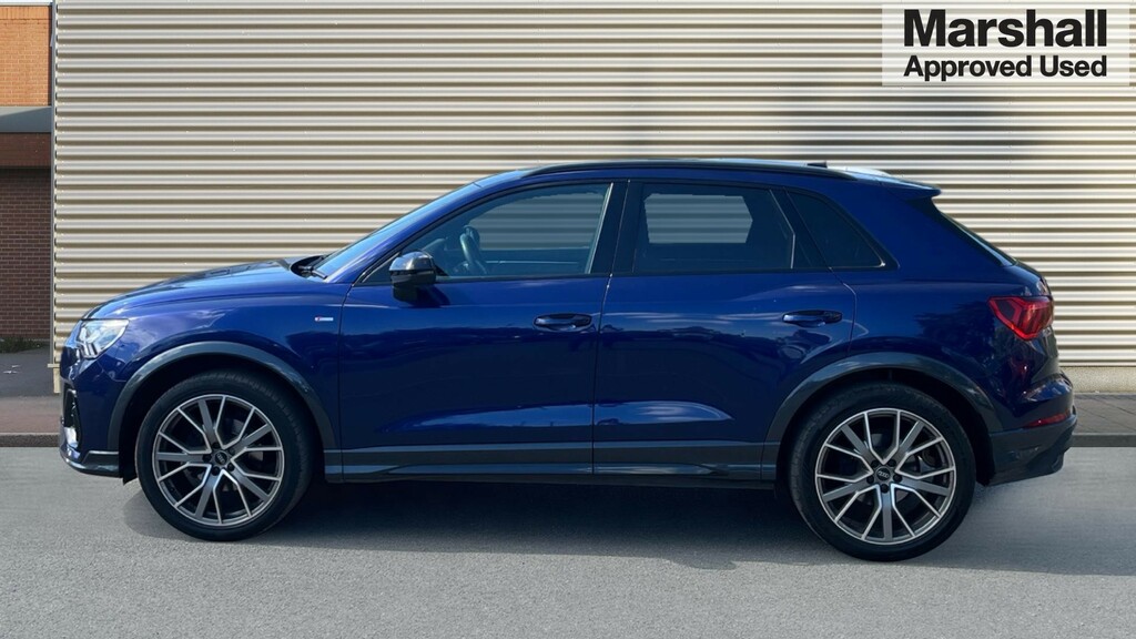 Audi Q3 Q3 35 Tfsi Black Edition S Tronic RJ23LUD Blue #6