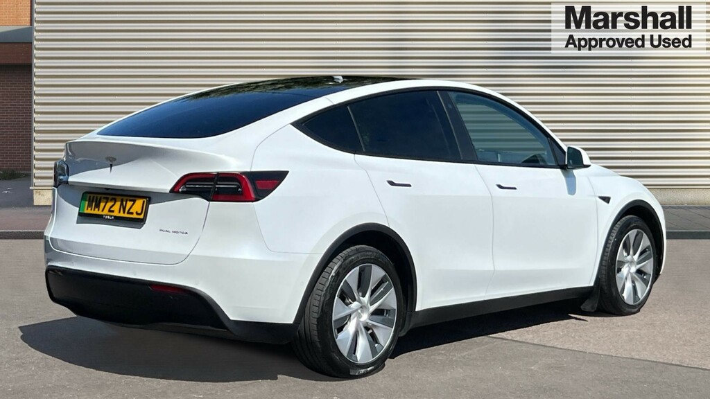 Tesla Model Y Model Y Long Range Awd MM72NZJ White #3
