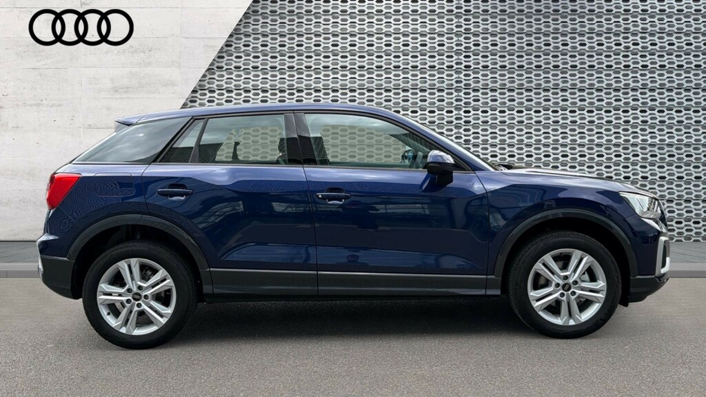 Audi Q2 Audi Q2 Sport 35 Tfsi 150 Ps S Tronic GL26HWX Blue #4