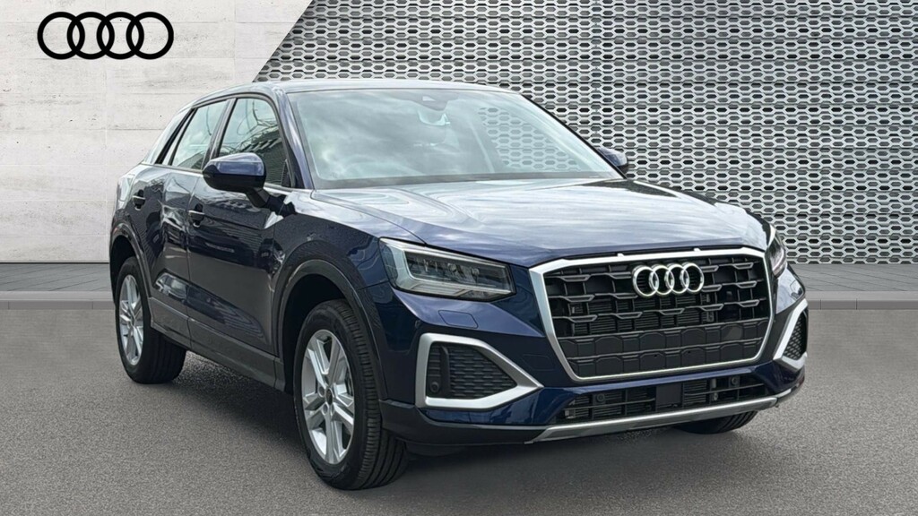 Audi Q2 Audi Q2 Sport 35 Tfsi 150 Ps S Tronic Blue