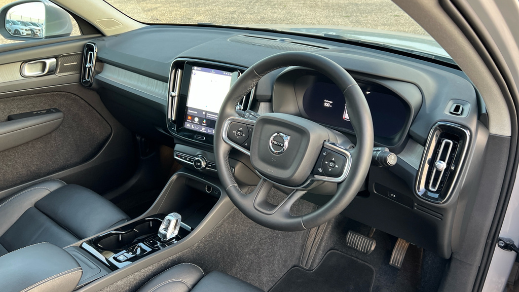 Volvo XC40 Xc40 2.0 B4p Ultra Bright RV74DZG Silver #4