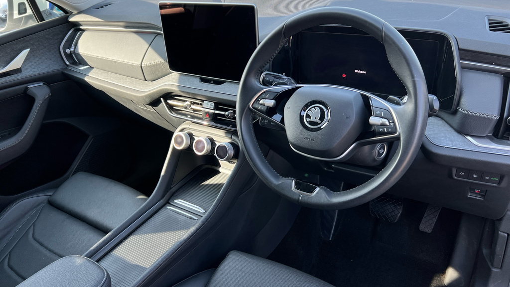 Skoda Kodiaq Kodiaq 1.5 Tsi E-tec Se L Dsg 7 Seat LN74ZDJ White #6