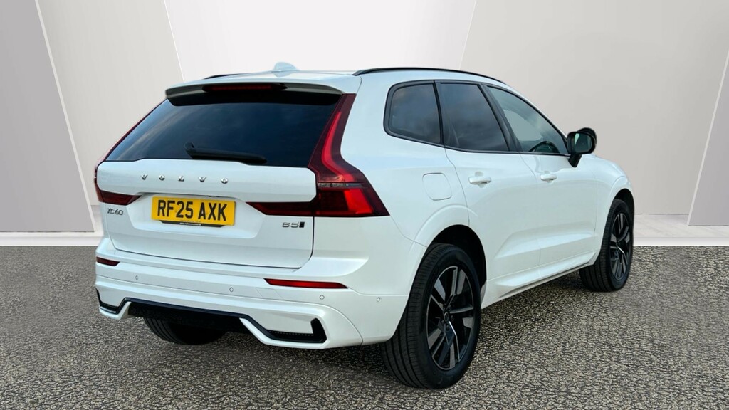 Volvo XC60 Xc60 2.0 B5p Plus Dark Awd Geartronic RF25AXK White #2