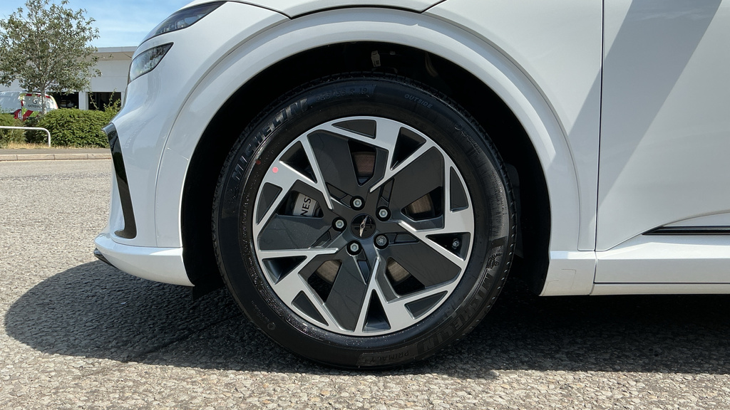 Genesis GV60 Gv60 168Kw Pure 84Kwh Comfort White #4