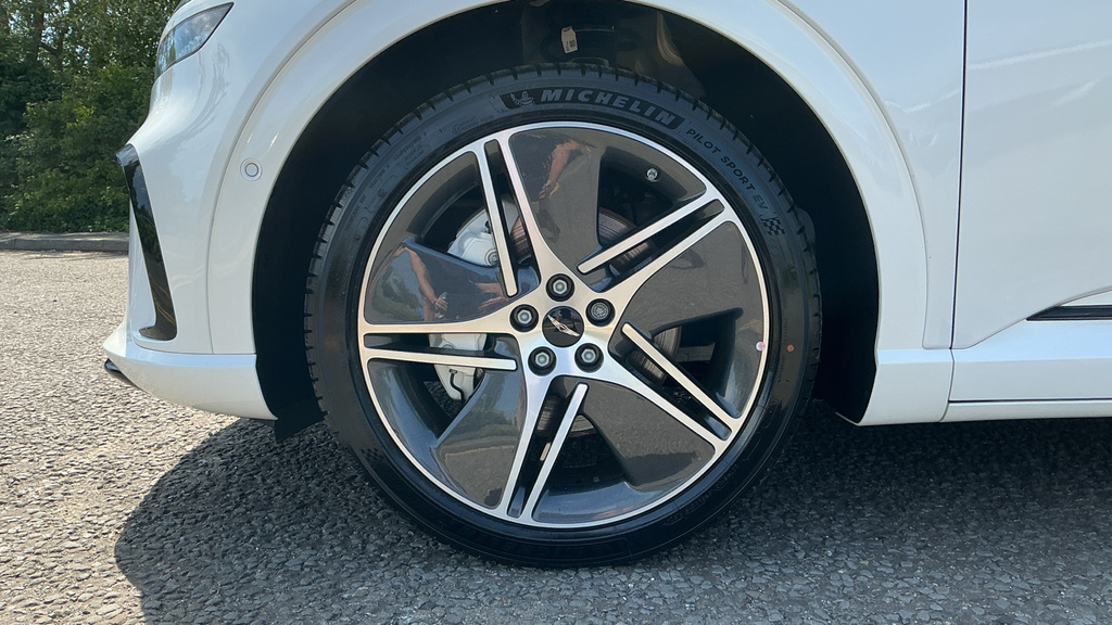Genesis GV60 Gv60 360Kw Performance 84Kwh Awd White #4