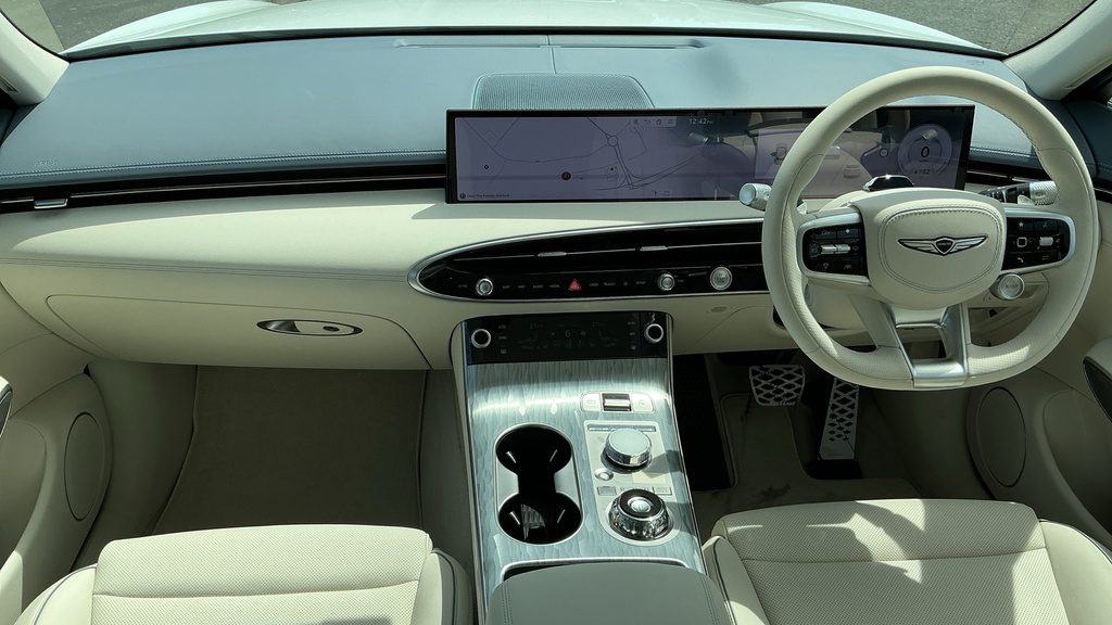 Genesis GV70 Gv70 360Kw Pure 84Kwh Awd White #3