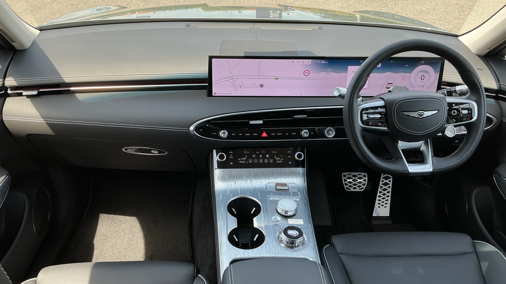 Genesis GV70 Gv70 360Kw Pure 84Kwh Awd Silver #3