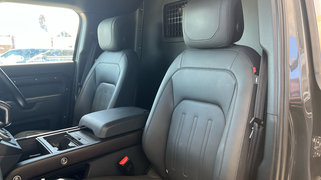 Land Rover Defender Defender 3.0 D300 Hard Top X Grey #4
