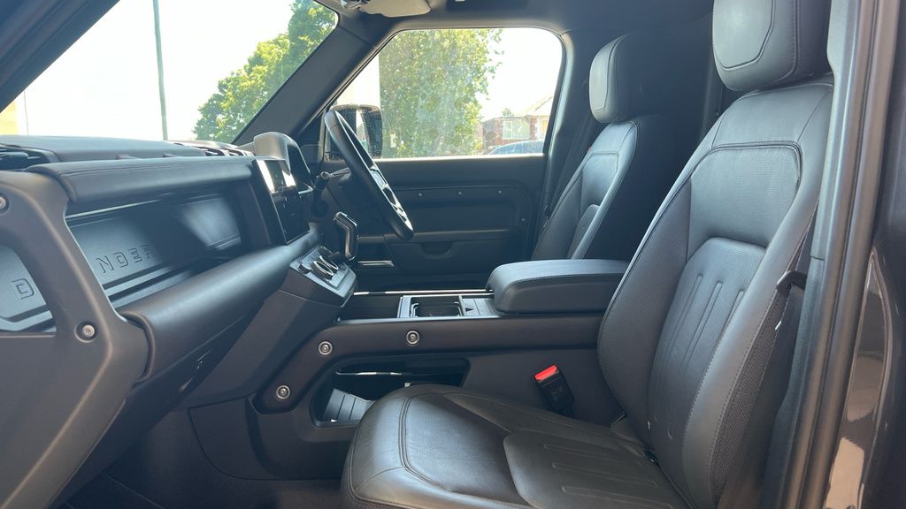 Land Rover Defender Defender 3.0 D300 Hard Top X Grey #3