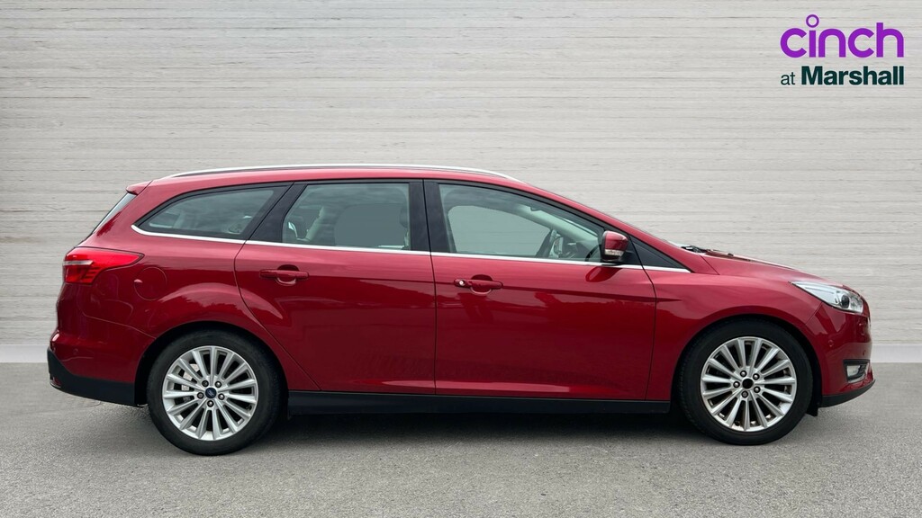 Ford Focus Focus 1.5 Tdci 120 Titanium X Navigation EO67OXL Red #2