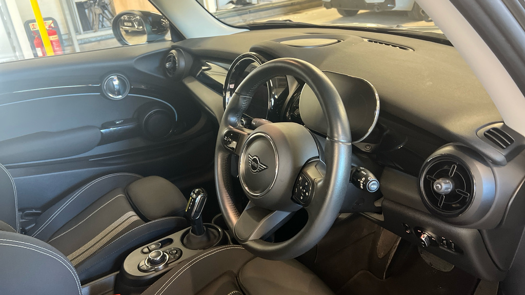 Mini Hatch Hatchback 135Kw Cooper S Level 1 33Kwh VE72FJC Grey #6