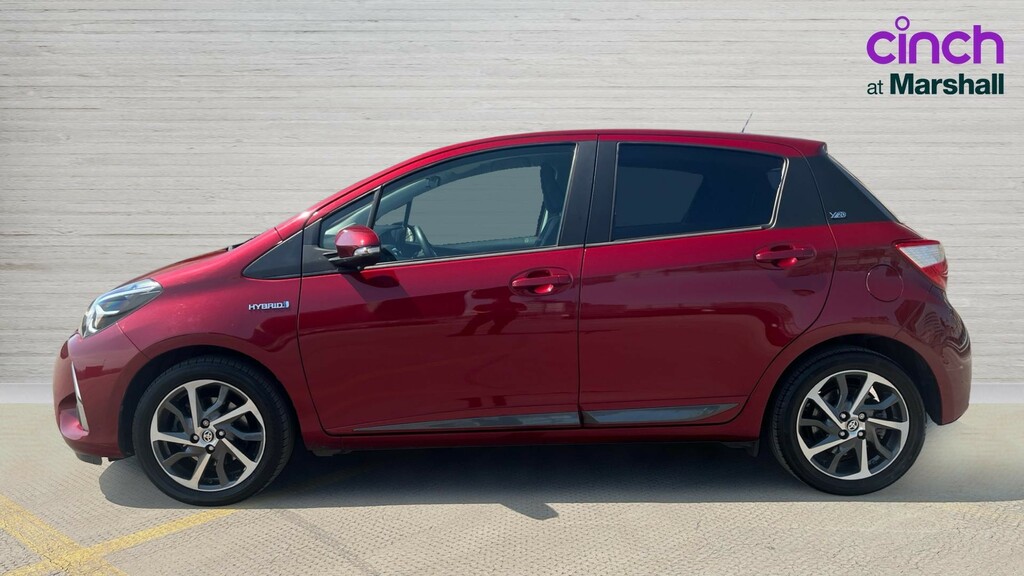 Toyota Yaris Yaris 1.5 Hybrid Y20 Cvt Bi-tone CK70GVN Red #6