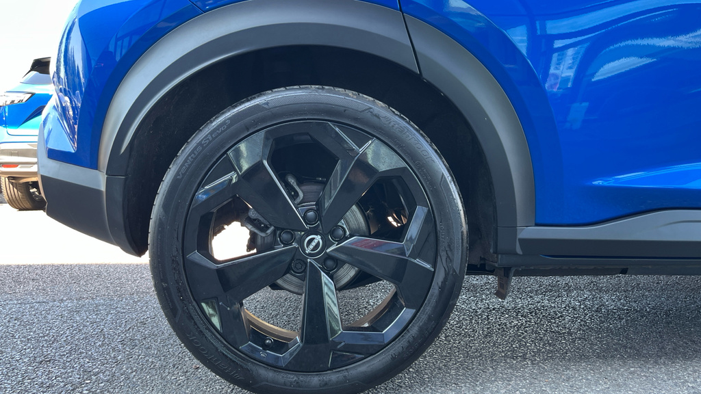 Nissan Juke Juke 1.6 Hybrid Tekna OX25GJK Blue #4