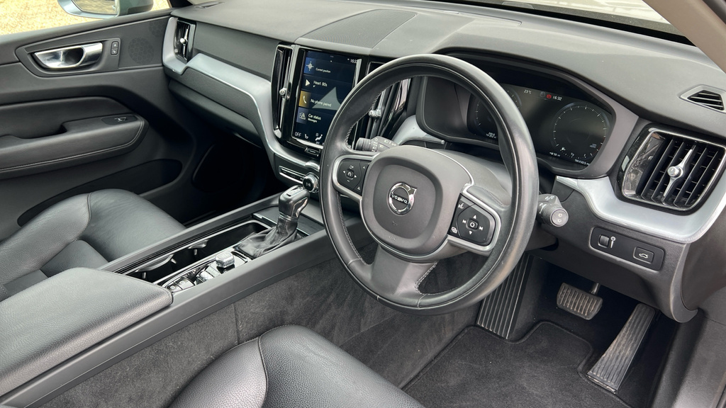 Volvo XC60 Xc60 2.0 T5 250 Momentum Awd Geartronic Grey #4