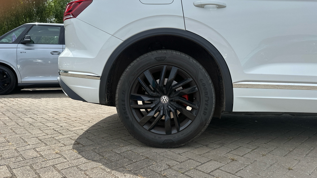 Volkswagen Touareg 3.0 V6 Tdi 4Motion R-line Tip Black #20