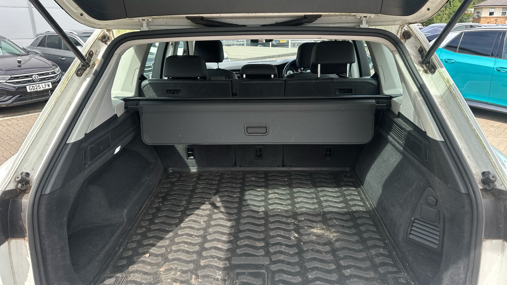 Volkswagen Touareg 3.0 V6 Tdi 4Motion R-line Tip Black #16