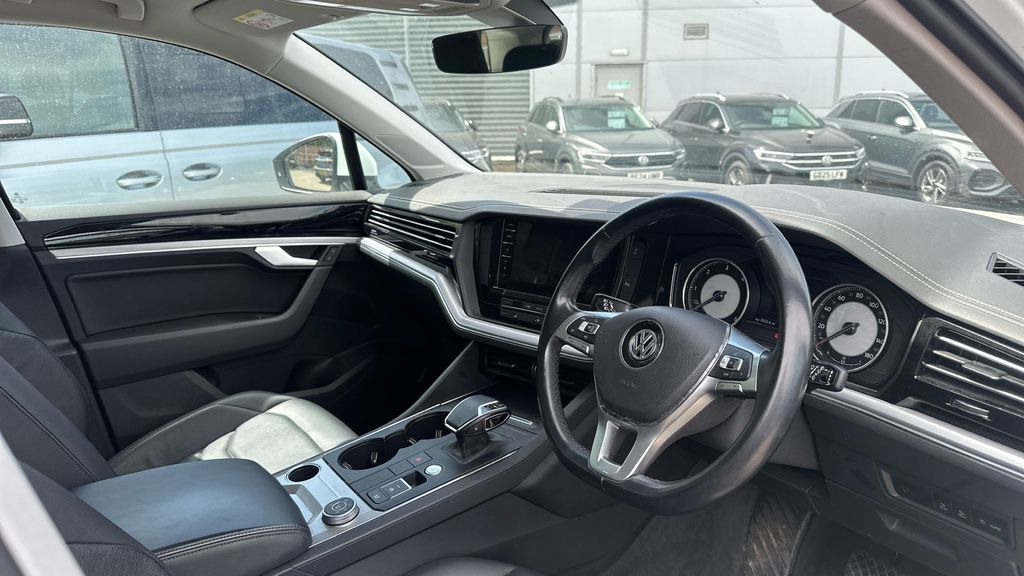 Volkswagen Touareg 3.0 V6 Tdi 4Motion R-line Tip Black #26
