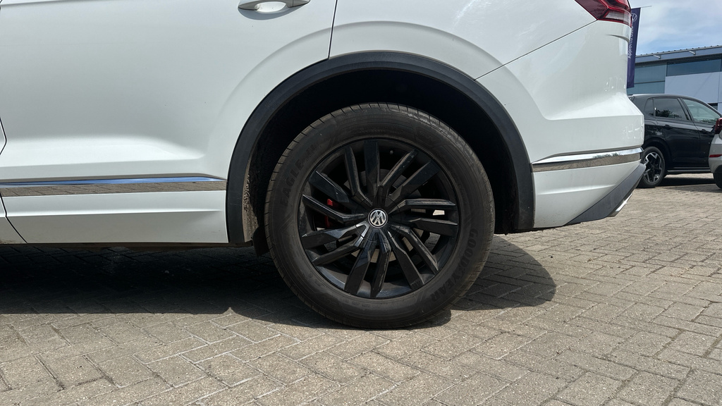 Volkswagen Touareg 3.0 V6 Tdi 4Motion R-line Tip Black #19