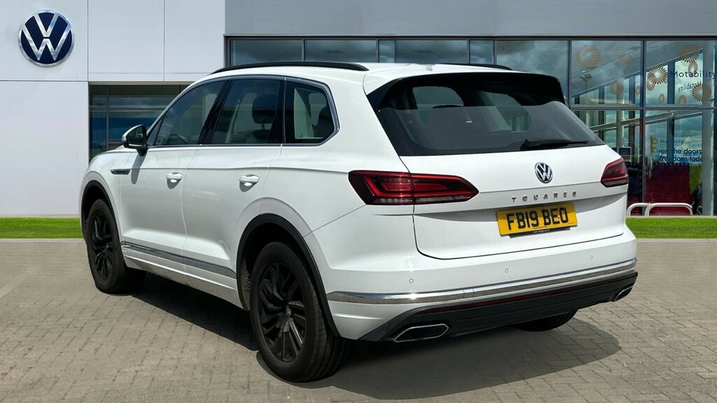Volkswagen Touareg 3.0 V6 Tdi 4Motion R-line Tip Black #3