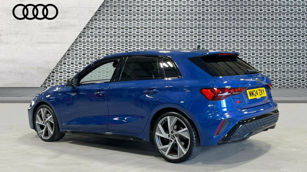Audi A3 A3 35 Tfsi Black Edition S Tronic MM24ZKY Blue #3