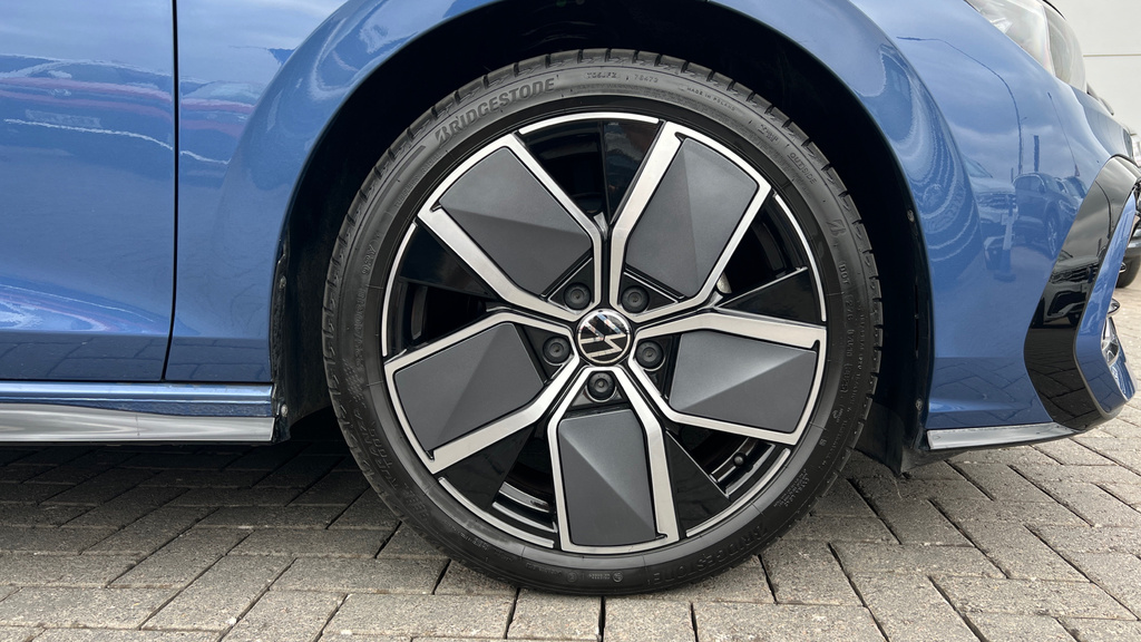 Volkswagen Golf Golf 1.5 Tsi 150 Black Edition DF75RYG Blue #5