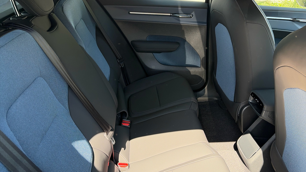Volvo EX30 Ex30 200Kw Sm Extended Range Plus 69Kwh E Black #6