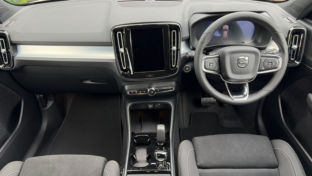 Volvo XC40 Volvo Xc40 Estate 2.0 B3p Plus Dark White #5