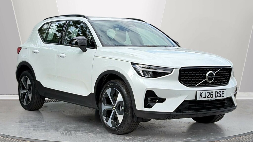 Volvo XC40 Volvo Xc40 Estate 2.0 B3p Plus Dark White