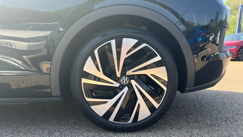 Volkswagen ID.5 79Kwh Gtx Edition Suv 4Motion 3 Black #19