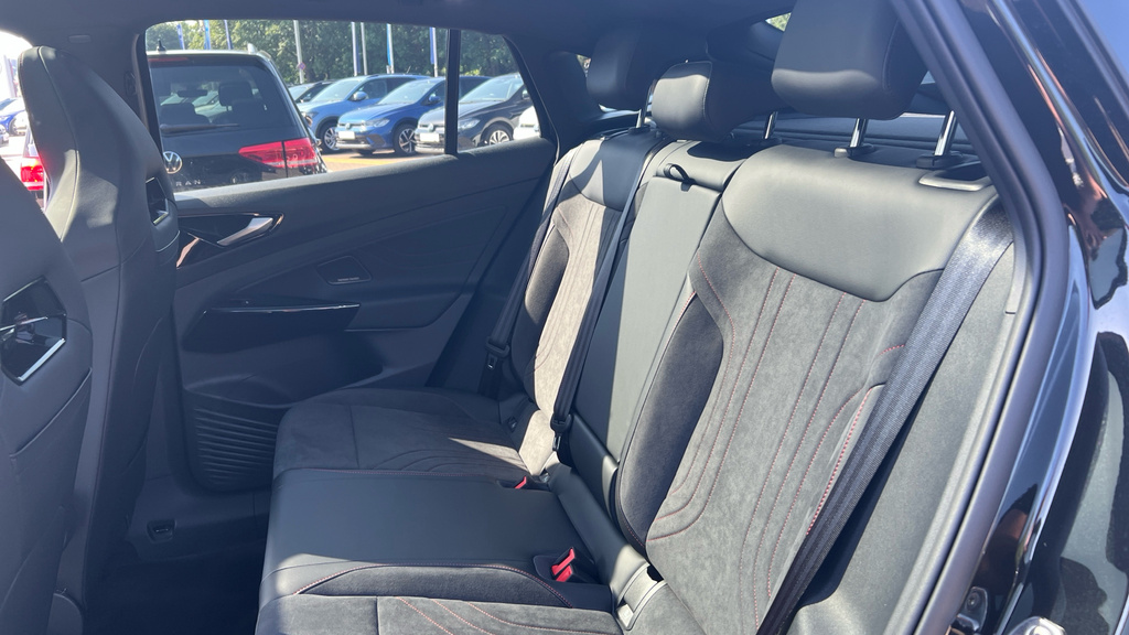 Volkswagen ID.5 79Kwh Gtx Edition Suv 4Motion 3 Black #15
