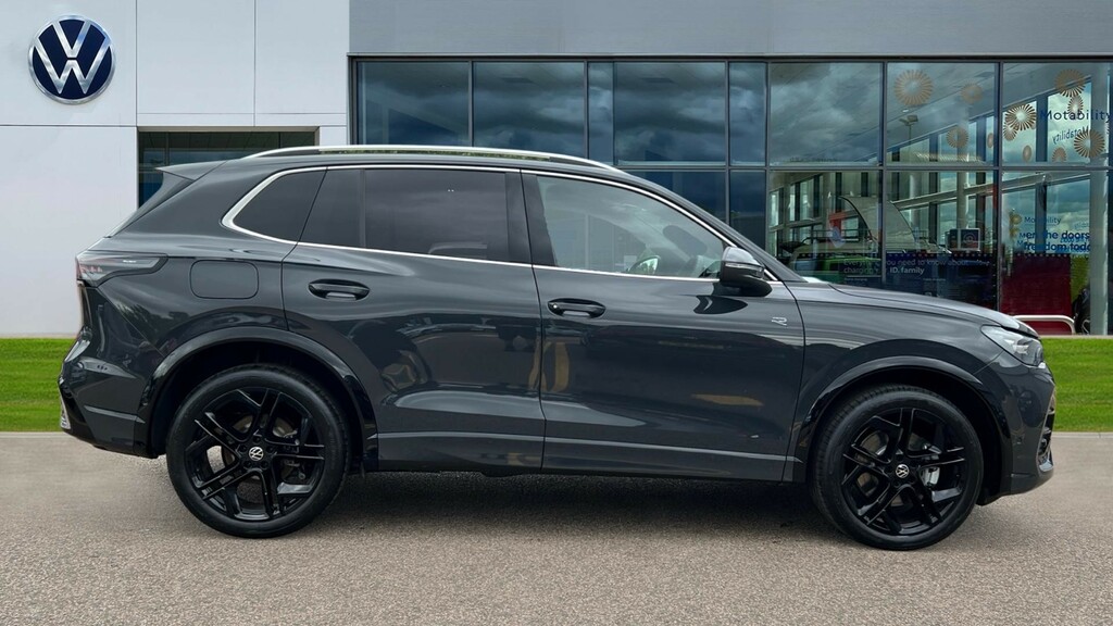 Volkswagen Tiguan Tiguan R-line 1.5 Tsi Ehybrid 204 Ps 6-Speed Dsg 5 Grey #4