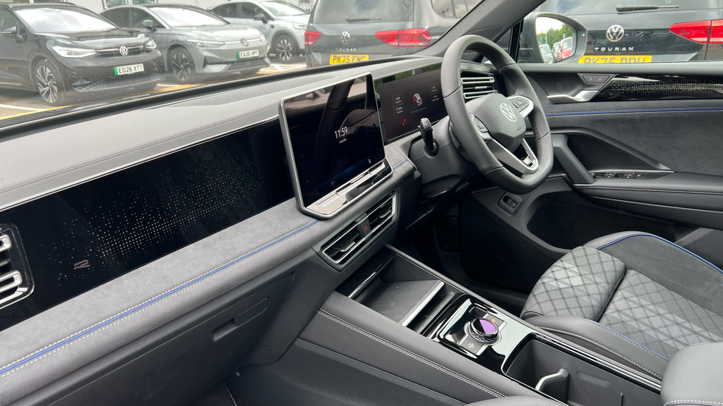 Volkswagen Tiguan Tiguan R-line 1.5 Tsi Ehybrid 204 Ps 6-Speed Dsg 5 Grey #2