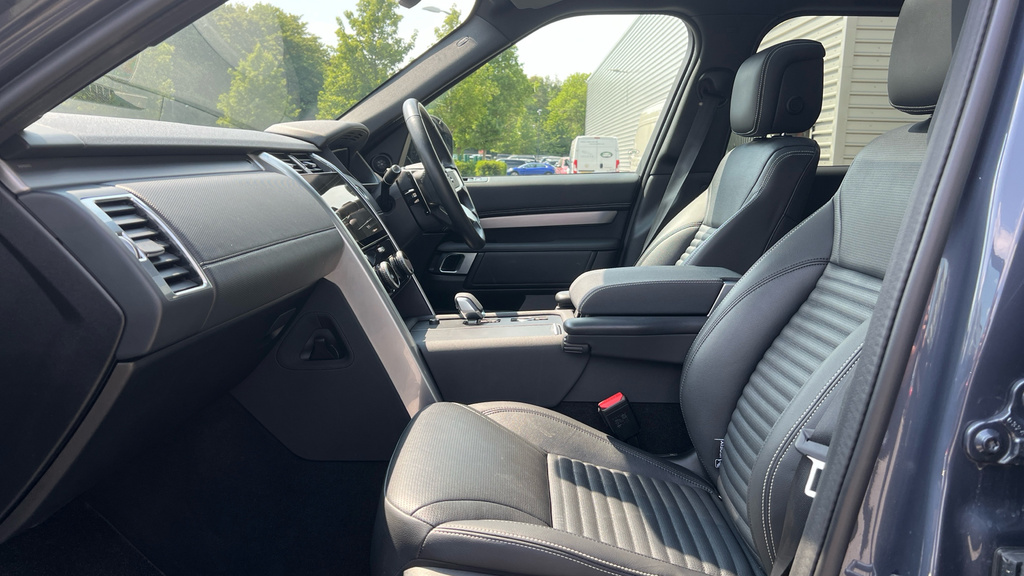 Land Rover Discovery Discovery 3.0 D350 Dynamic Se KW74EGC Blue #3