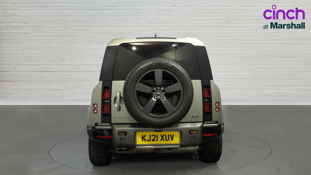 Land Rover Defender 110 Defender 3.0 D250 X-dynamic Hse 110 7 Se Green #4