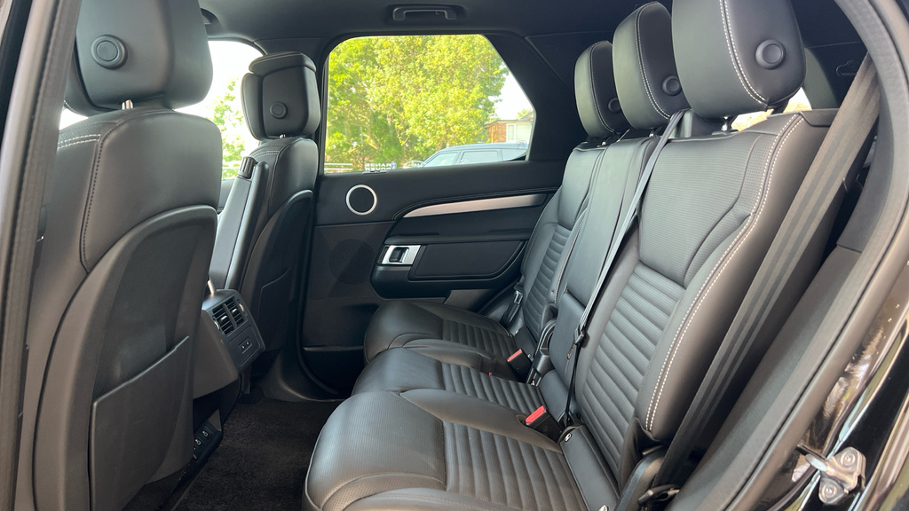 Land Rover Discovery Discovery 3.0 D350 Dynamic Hse KW74XAK Black #4