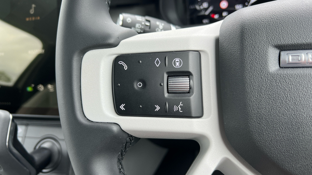 Land Rover Defender 90 3.0 D350 Hard Top X-dynamic Hse 3 Seat Grey #31