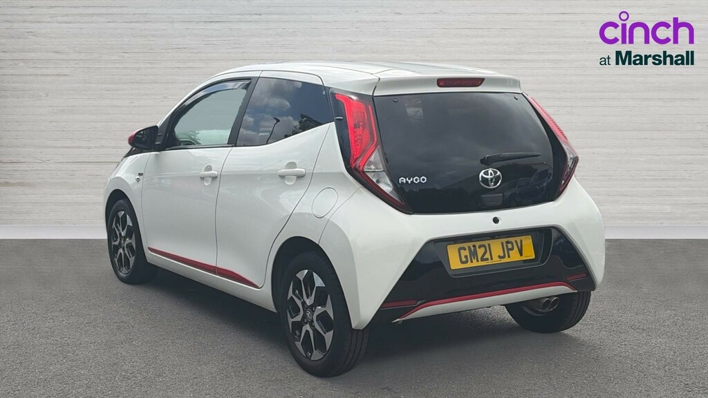 Toyota Aygo Aygo 1.0 Vvt-i X-trend Tss GM21JPV White #5