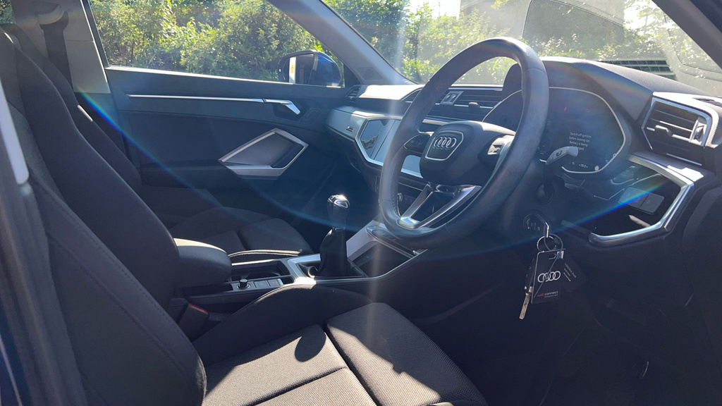 Audi Q3 Q3 35 Tfsi Sport LV22KVM Blue #6
