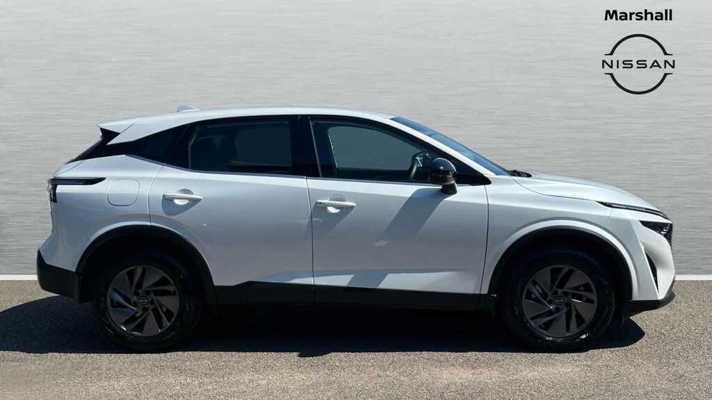 Nissan Qashqai Qashqai 1.5 E-power Acenta Premium GD75BWX White #3