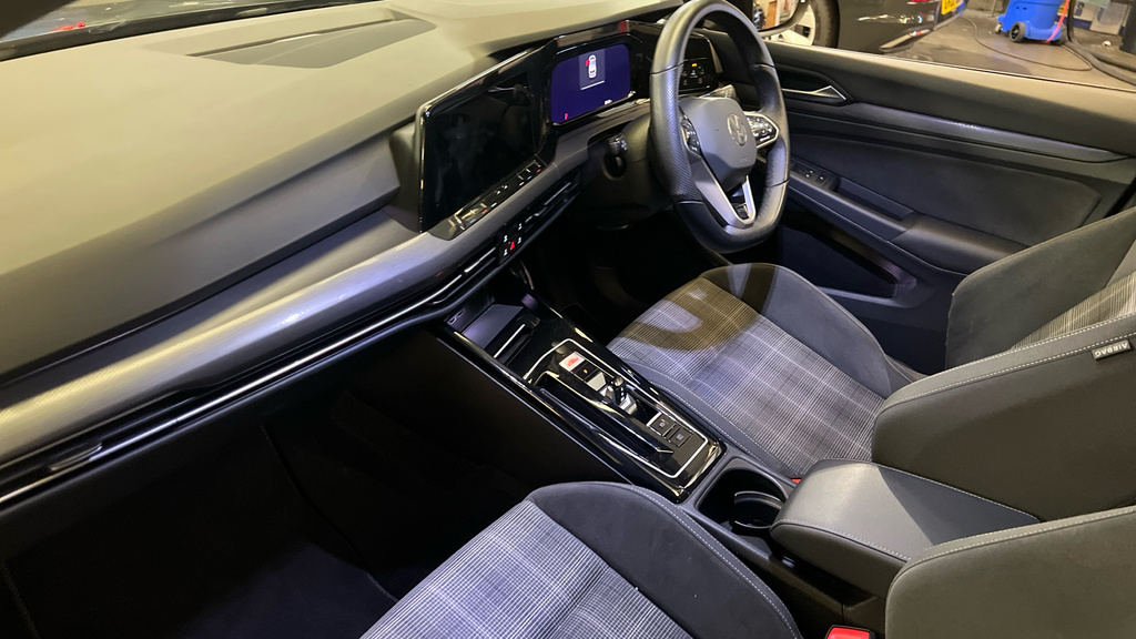 Volkswagen Golf Golf Gtd 2.0 Tdi 184 Ps 6-Speed YB23ACZ Black #2