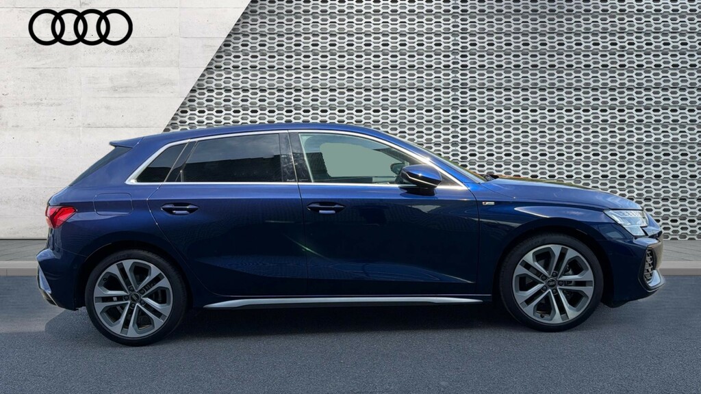 Audi A3 A3 1.5 Tfsi 150 S Line S Tronic GF75LEU Blue #4