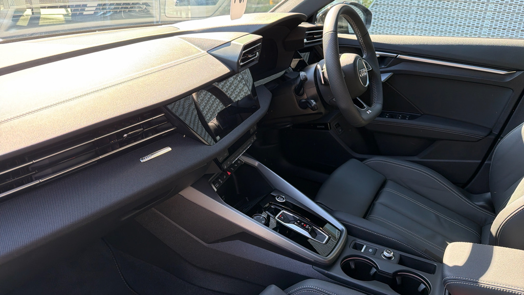 Audi A3 A3 1.5 Tfsi E 204 Black Edition S Tronic LN26MXR Black #2