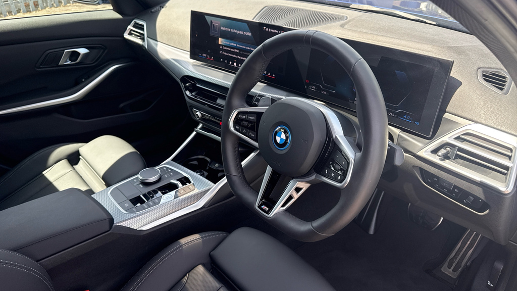 BMW 3 Series 3 Series 330E 22.3 Kwh M Sport Step YB75ACO Blue #6