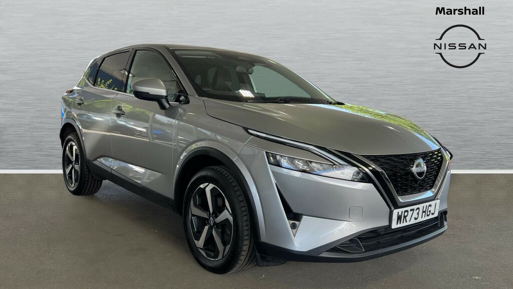 Nissan Qashqai Qashqai 1.3 Dig-t Mh 158 N-connecta Xtronic Silver