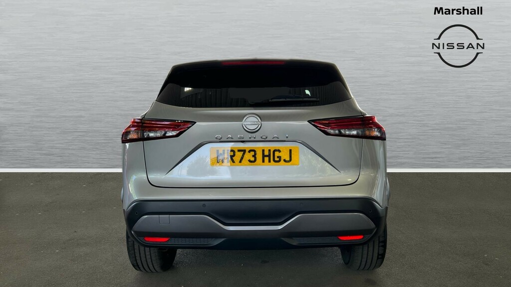 Nissan Qashqai Qashqai 1.3 Dig-t Mh 158 N-connecta Xtronic WR73HGJ Silver #6
