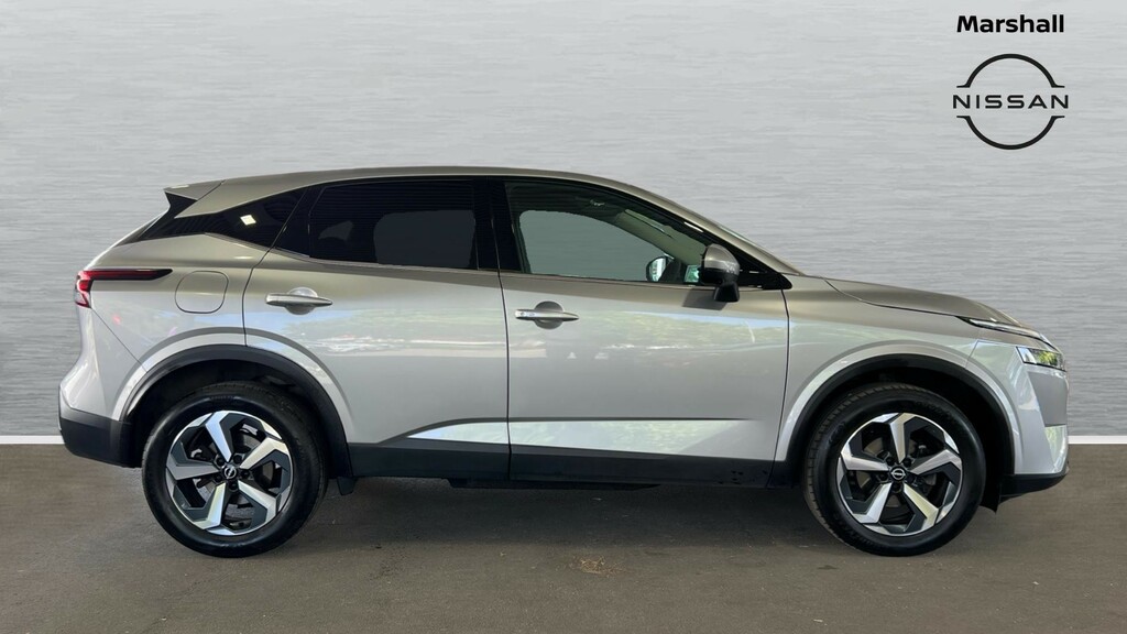 Nissan Qashqai Qashqai 1.3 Dig-t Mh 158 N-connecta Xtronic WR73HGJ Silver #3